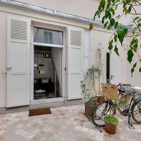 Appartamento Design In Le Marais Parigi