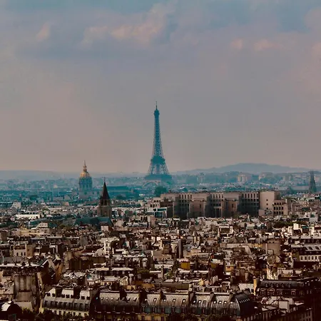 Design In Le Marais Parigi